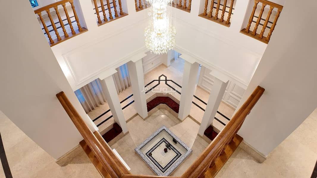 فيلا مكونة من 9 غرف نوم للإيجار في قورم، مسقط فيلا مكونة من 9 غرف نوم للإيجار في قورم، مسقط