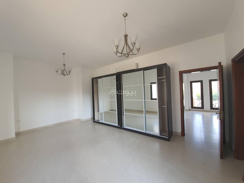 فيلا مكونة من 5 غرف نوم للإيجار في مدينة السلطان قابوس مسقط