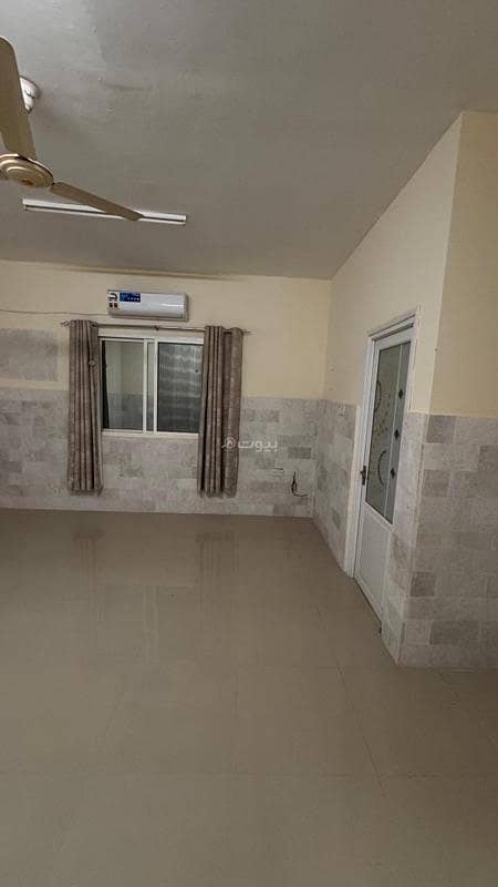 شقة تتكون من 3 غرف نوم للإيجار في المعابيل، مسقط