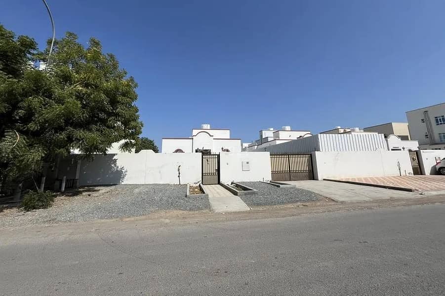 فيلا مكونة من 3 غرف نوم للبيع في المعابل، مسقط