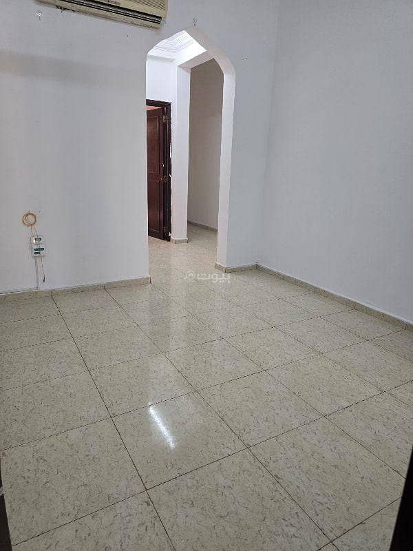 شقة مكونة من 4 غرف نوم للإيجار في المعاويل، مسقط