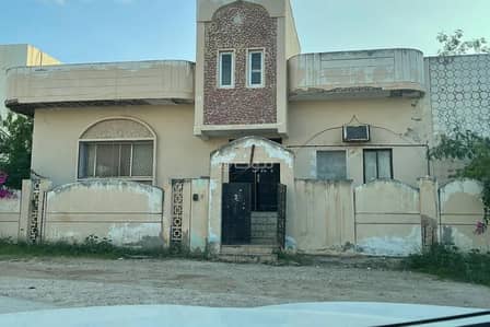 فیلا 5 غرف نوم للبيع في صلالة، ظفار - فيلا مكونة من 5 غرف نوم للبيع في صلالة، ظفار