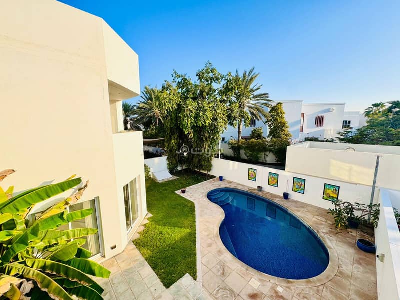 فيلا 4 غرف نوم للإيجار في الموج (الموج) مسقط