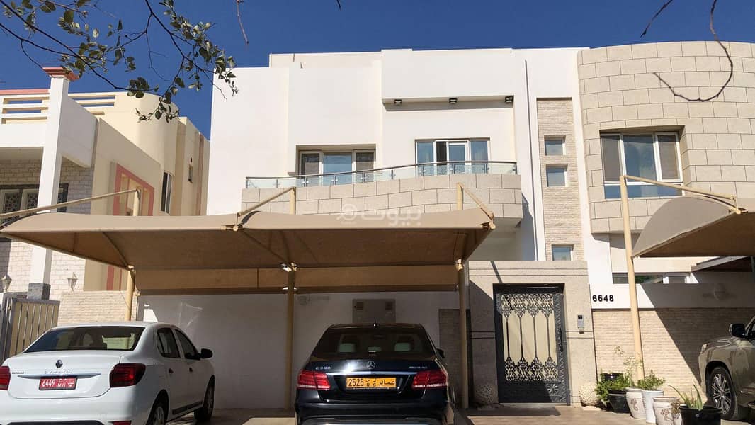 6 Bedrooms Villa For Rent Al Mawaleh Muscat