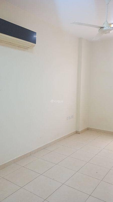 غرفة مكونة من 3 غرف للإيجار في الغلا، مسقط غرفة مكونة من 3 غرف للإيجار في الغلا، مسقط