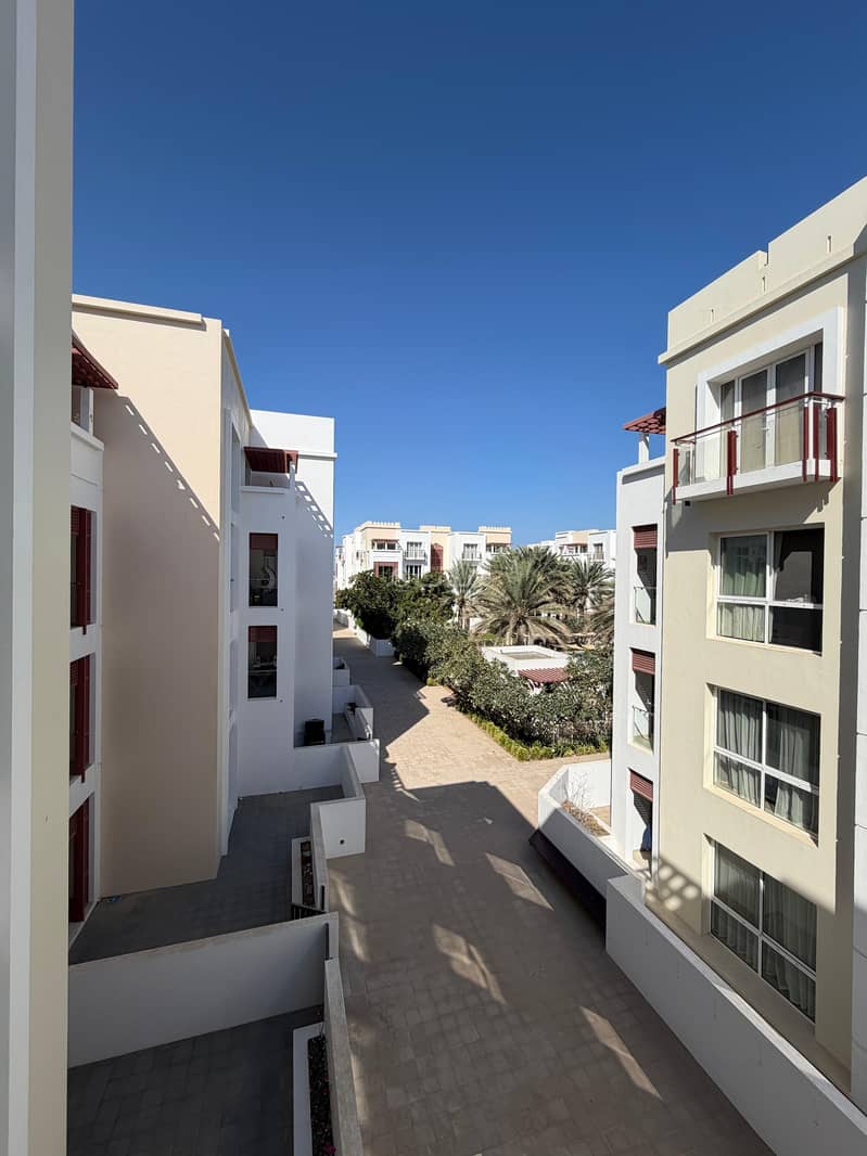 شقة بغرفة نوم واحدة للبيع في الويف (الموج) مسقط