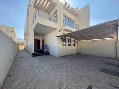 فیلا 6 غرف نوم للايجار في بوشر، مسقط - فيلا مكونة من 6 غرف للنّـيـر في بوشـر، مسقط