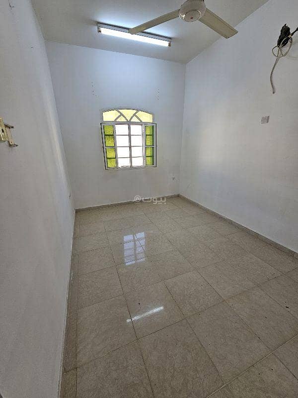 شقة مكونة من 3 غرف نوم للإيجار في الخوض، مسقط