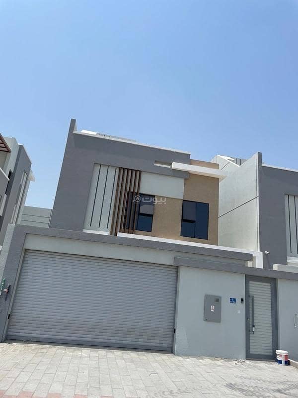 فيلا مكونة من 6 غرف نوم للبيع في الموالح، مسقط