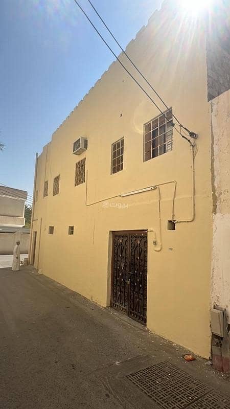 5 غرف نوم شقة للايجار في نزيوا، الداخلية