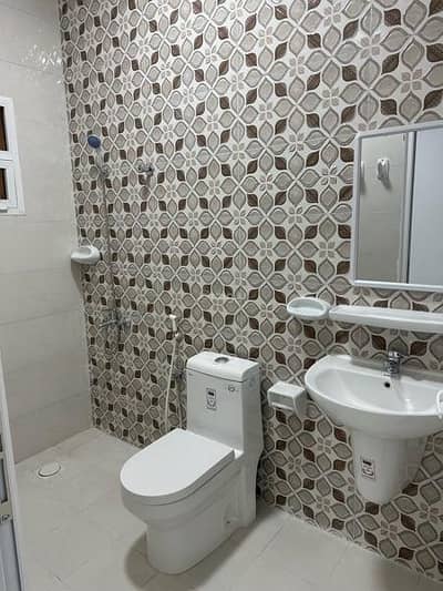 فلیٹ 2 غرفة نوم للايجار في صور، الشرقية - شقة مكونة من غرفتي نوم للإيجار في صور، الشرقية