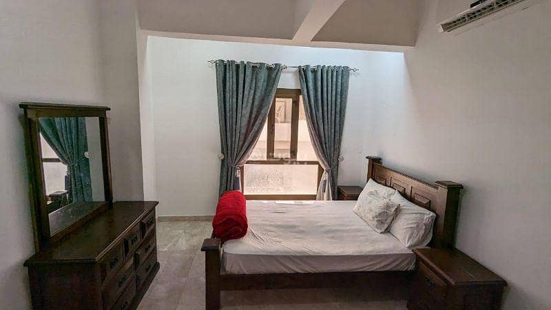 شقة بغرفة نوم واحدة للإيجار في القرم، مسقط