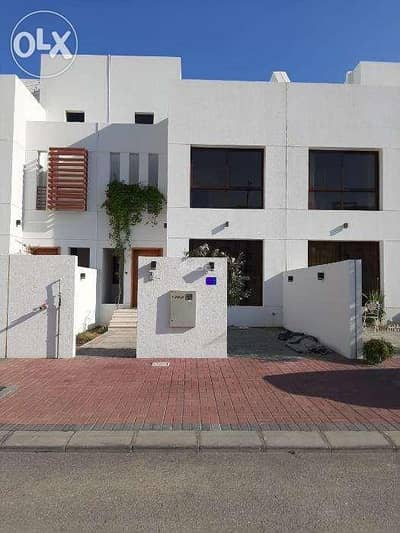 فیلا 3 غرف نوم للايجار في القرم، مسقط - فيلا مكونة من 3 غرف نوم للإيجار في القرم، مسقط