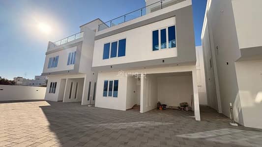 5 Bedroom Villa for Rent in Madinat As Sultan Qaboos, Muscat - 5 Bedrooms Villa For Rent in Madinat As Sultan Qaboos, Muscat