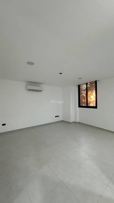 فلیٹ 3 غرف نوم للايجار في العذيبة، مسقط - شقة مكونة من 3 غرف نوم للإيجار في عزيبة، مسقط