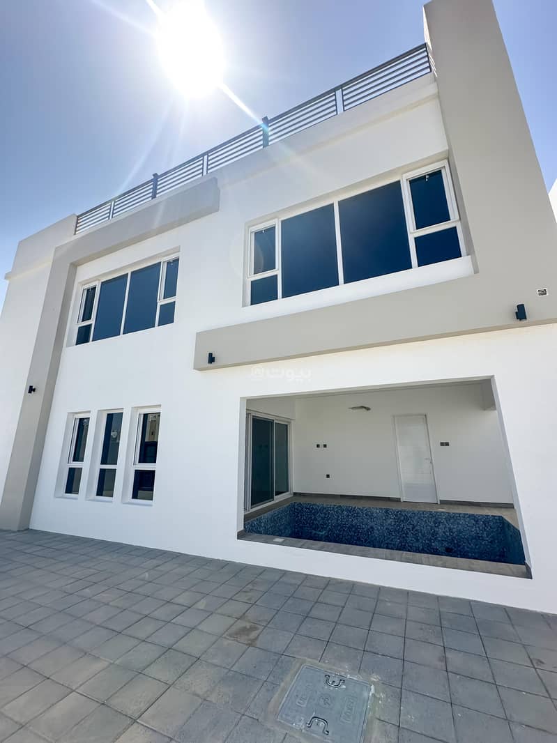 Commercial Building For Sale in Al Khoud, Muscat Commercial Building For Sale in Al Khoud, Muscat