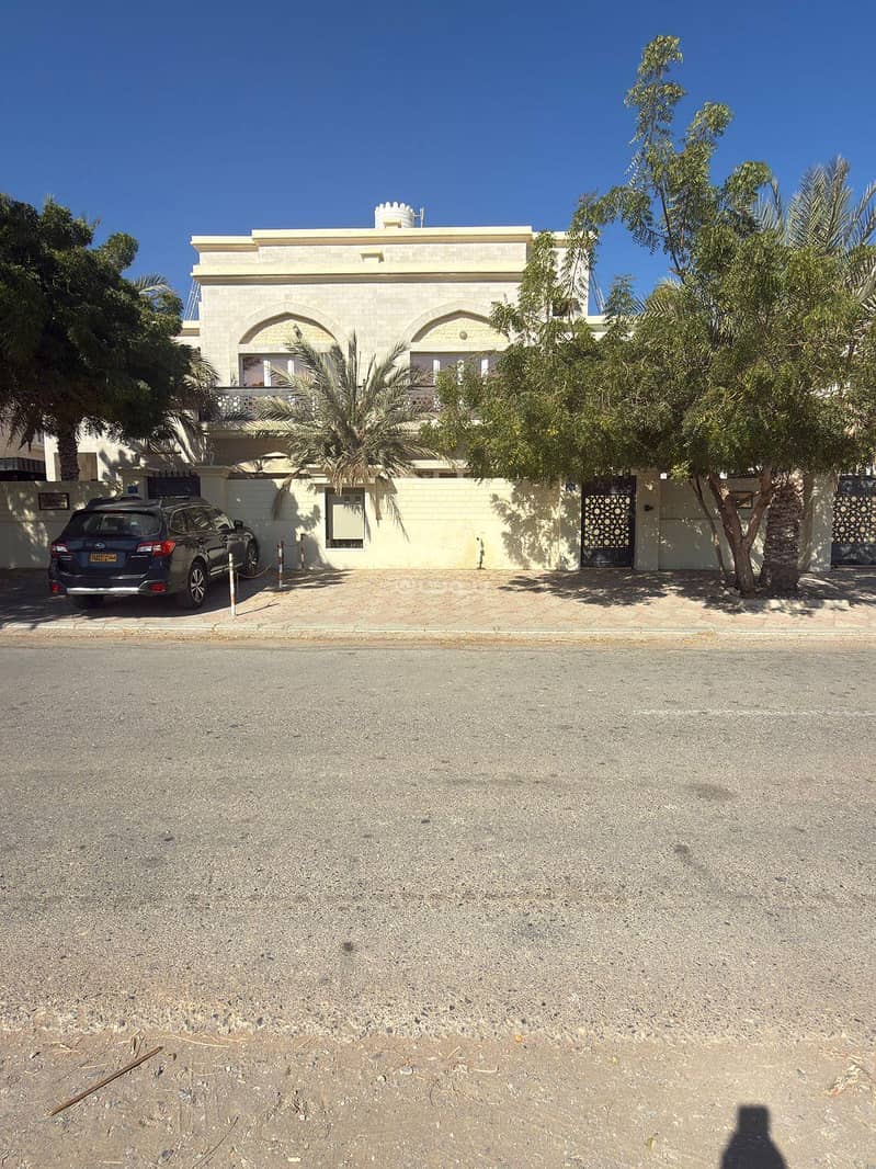 فيلا مكونة من 4 غرف نوم للبيع في عزبة، مسقط فيلا مكونة من 4 غرف نوم للبيع في عزبة، مسقط