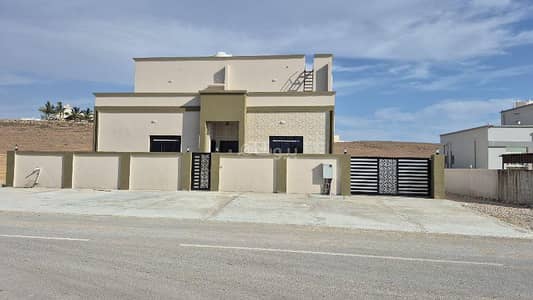 4 Bedroom Villa for Sale in Salalah, Dhofar - 4 Bedrooms Villa For Sale in Salalah, Dhofar