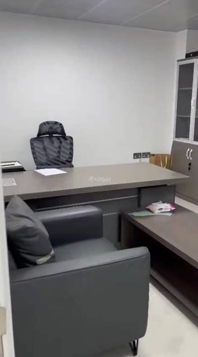 عقارات تجارية اخرى  للايجار في العذيبة، مسقط - محل تجاري للإيجار في عزبة، مسقط