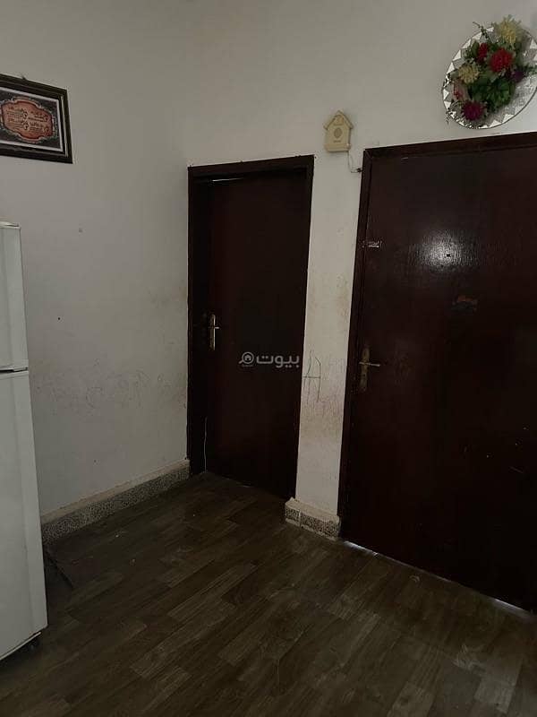 1 Room For Rent in Al Khoud, Muscat 1 Room For Rent in Al Khoud, Muscat