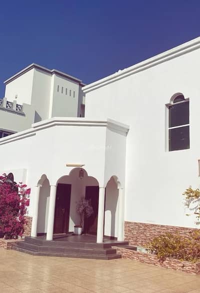 4 Bedroom Villa for Sale in Al Amarat, Muscat - 4 Bedrooms Villa For Sale in Al Amarat, Muscat