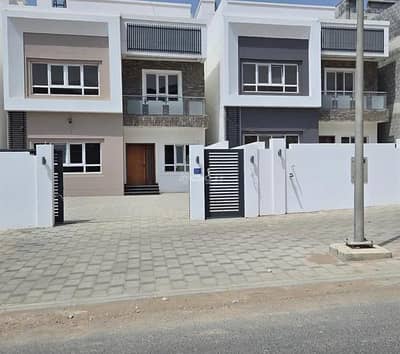 فیلا 6 غرف نوم للبيع في بوشر، مسقط - فيلا مكونة من 6 غرف نوم للبيع في بشار، مسقط