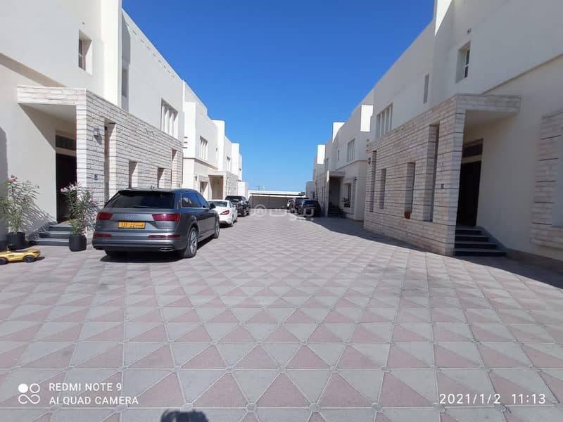 فيلا مكونة من 5 غرف نوم للإيجار في البشائر، مسقط فيلا مكونة من 5 غرف نوم للإيجار في البشائر، مسقط