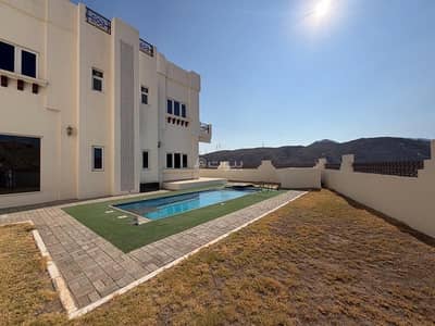 فیلا 5 غرف نوم للايجار في مدينة السلطان قابوس، مسقط - فيلا 5 غرف نوم للإيجار في مدينة السلطان قابوس، مسقط