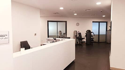 شقة 2 غرفة نوم للايجار في مسقط هيلز، مسقط - شقة مكونة من 4 غرف نوم للإيجار في مسقط هيلز، مسقط