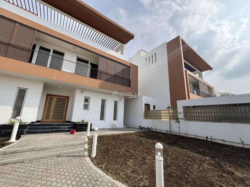 4 Bedrooms Villa For Sale Madinat As Sultan Qaboos, Muscat 4 Bedrooms Villa For Sale Madinat As Sultan Qaboos, Muscat