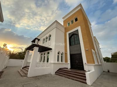 فیلا 4 غرف نوم للايجار في مدينة السلطان قابوس، مسقط - فيلا مكونة من 4 غرف نوم للإيجار في مدينة السلطان قابوس، مسقط