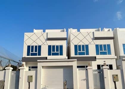 فیلا 6 غرف نوم للايجار في العذيبة، مسقط - فيلا مكونة من 6 غرف نوم للإيجار في العزبة، مسقط