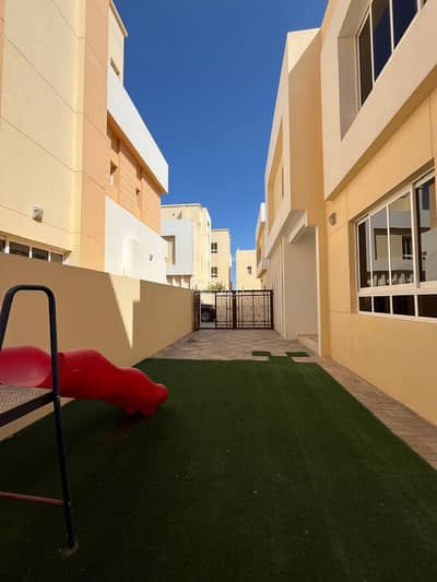 فیلا 4 غرف نوم للبيع في الخوض، مسقط - فيلا مكونة من 4 غرف نوم للبيع في الخوض، مسقط