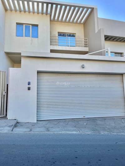 فیلا 5 غرف نوم للايجار في مدينة السلطان قابوس، مسقط - فيلا مكونة من 5 غرف نوم للإيجار في مدينة السلطان قابوس، مسقط