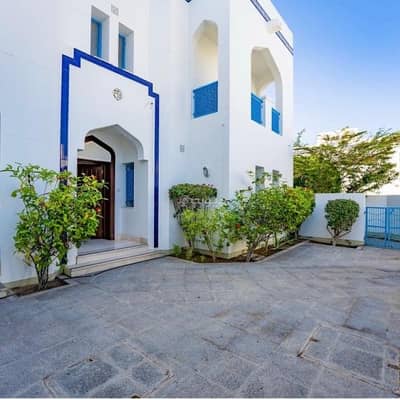 5 Bedroom Villa for Rent in Qurum, Muscat - 5 Bedrooms Villa for Rent in Qurum, Muscat