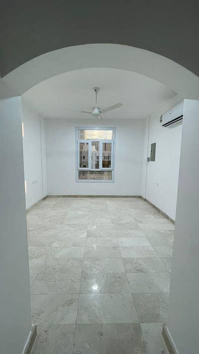 3 Bedroom Flat for Rent in Al Maabilah, Muscat - 3 Bedrooms Apartment For Rent Al Maabilah, Muscat