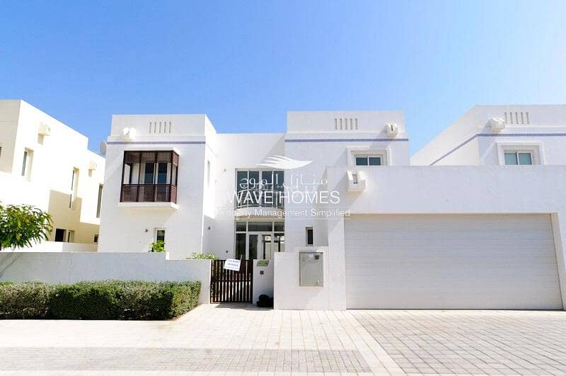 5 Bedrooms Villa For Sale in The Wave (Almouj) Muscat 5 Bedrooms Villa For Sale in The Wave (Almouj) Muscat