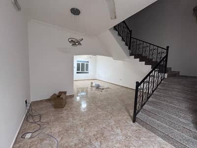 6 Bedroom Apartment for Rent in Al Maabilah, Muscat - 6 Bedrooms Apartment For Rent Al Maabilah, Muscat