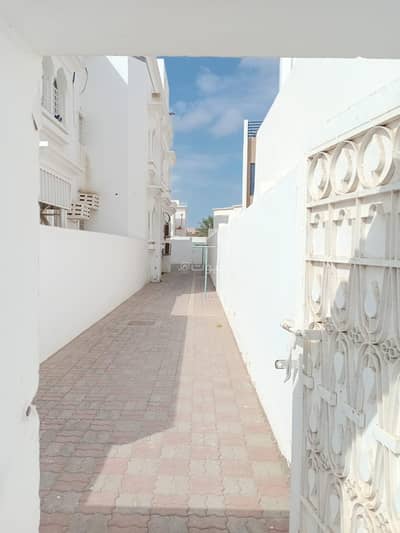 شقة 3 غرف نوم للايجار في الموالح، مسقط - شقة مكونة من 3 غرف نوم للإيجار في الموالح، مسقط