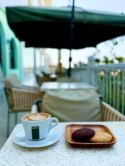 عقارات تجارية اخرى  للبيع في صلالة، ظفار - مساحة تجارية بمساحة 700 متر مربع للبيع في صلالة، ظفار