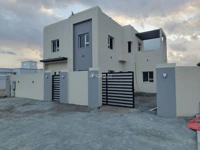 فیلا 4 غرف نوم للبيع في صحار، الباطنة - فيلا مكونة من 4 غرف نوم للبيع في صحار، الباطنة