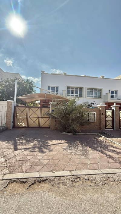 فیلا 4 غرف نوم للايجار في الحيل، مسقط - فيلا مكونة من 4 غرف نوم للإيجار في الهيلي، مسقط