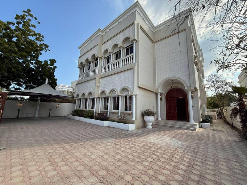 7 Bedroom Villa For Rent in Qurum, Muscat 7 Bedroom Villa For Rent in Qurum, Muscat
