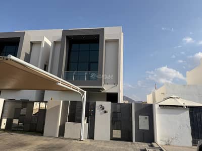 فیلا 5 غرف نوم للبيع في العامرات، مسقط - فيلا مكونة من 5 غرف نوم للبيع في الأمارات، مسقط