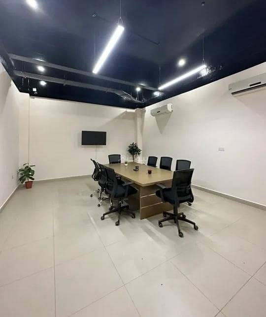 مساحة تجارية مفروشة 10 متر مربع للإيجار في الغلاء، مسقط مساحة تجارية مفروشة 10 متر مربع للإيجار في الغلاء، مسقط