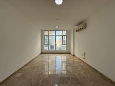 فلیٹ 3 غرف نوم للايجار في القرم، مسقط - شقة من 3 غرف نوم للإيجار في القرم، مسقط