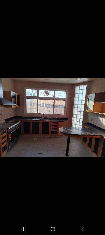 4 Bedroom Villa for Rent in Madinat As Sultan Qaboos, Muscat - 4 Bedroom Villa For Rent in Madinat As Sultan Qaboos, Muscat