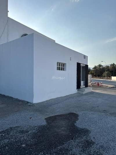 عقارات تجارية اخرى  للايجار في قريات، مسقط - مساحة تجارية 10 متر مربع للإيجار في القريّات، مسقط