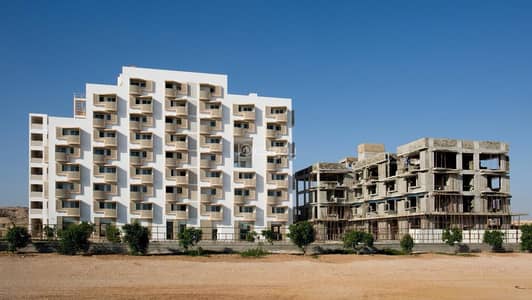 1 Bedroom Flat for Sale in Al Duqum, Al Wusta - 1 Bedroom Apartment For Sale in Al Duqum