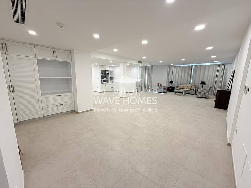 4 Bedroom Villa For Sale in Muscat Hills 4 Bedroom Villa For Sale in Muscat Hills